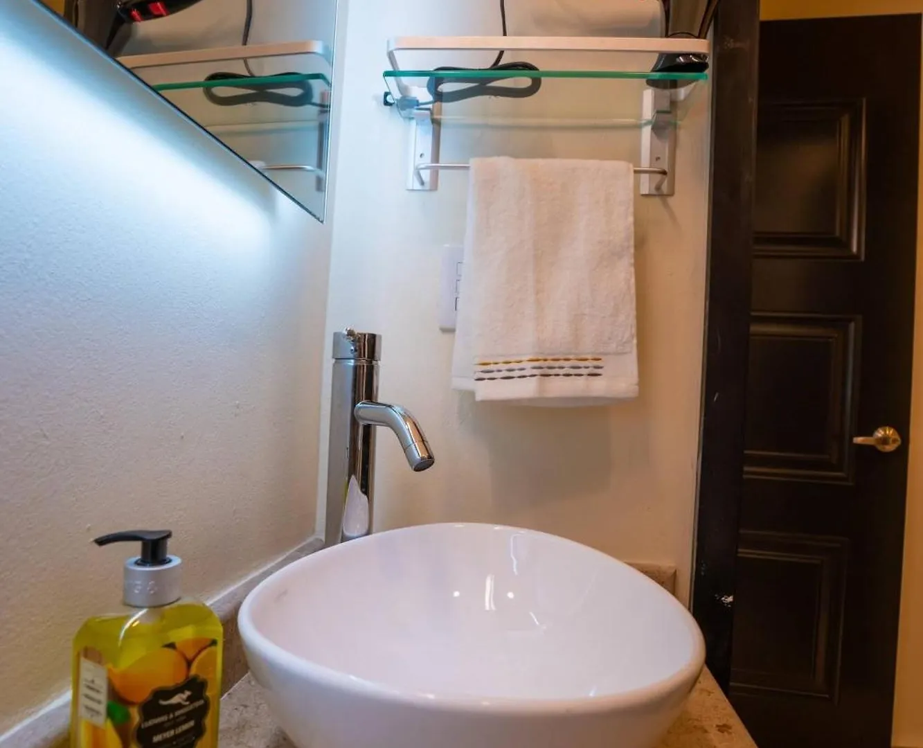 Luxury Apartment With Poll 普拉亚卡门 0*,  墨西哥